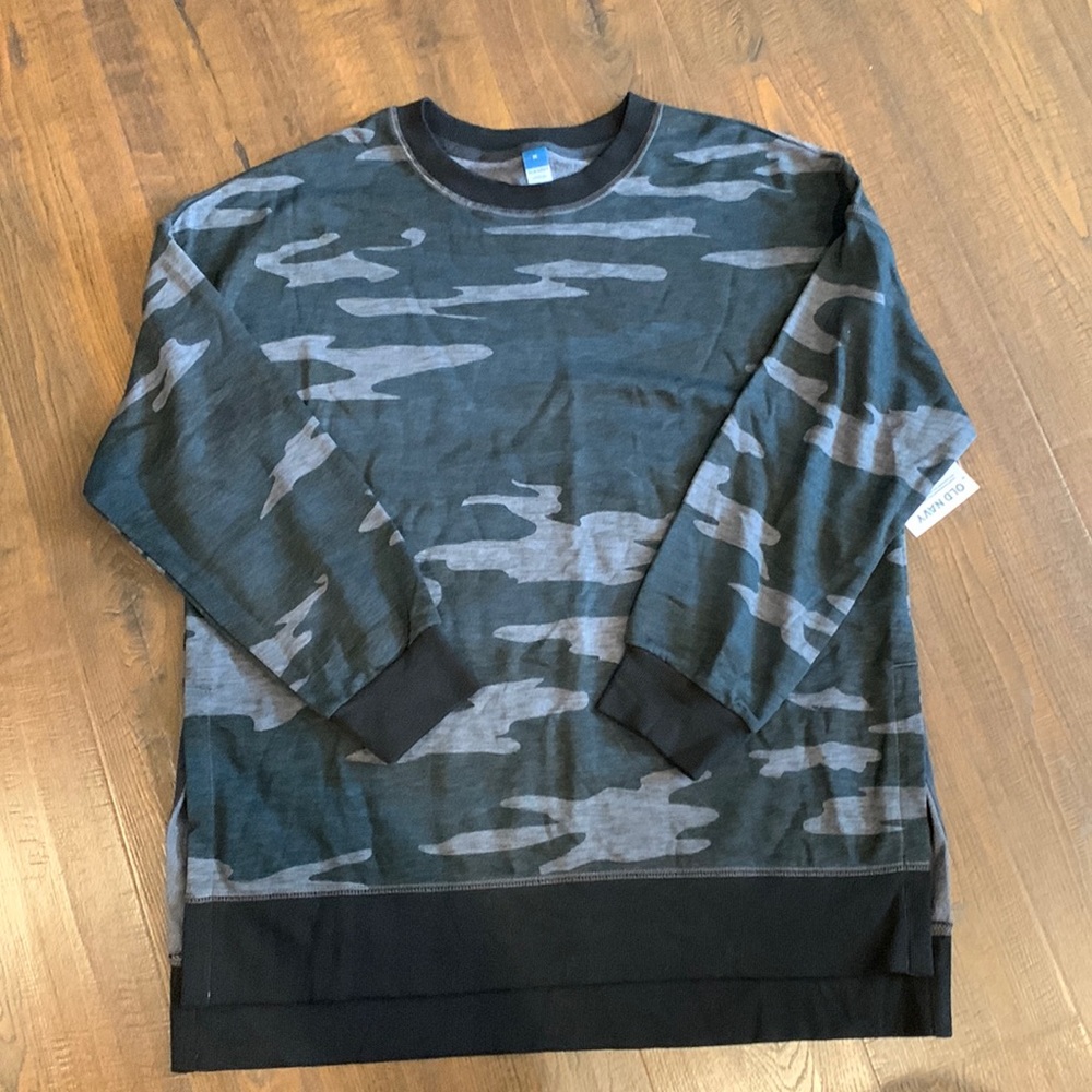 NWT, Old Navy Camo long sleeve sweatshirt shirt